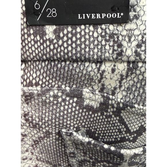 Liverpool Gia Glider Pull On Ankle Skinny Jeans Snake Print Gray Size 6/28 -NWT - Picture 4 of 5